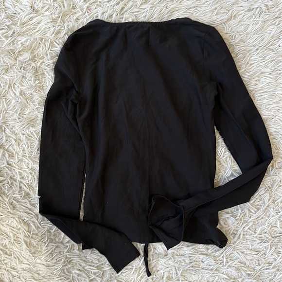 PANN Front Ruched Top - Picture 4 of 6